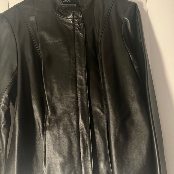 XL ALFANI Black Leather Coat - Picture 4 of 7